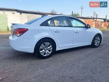 Авто Chevrolet Cruze 2015 № 7894446