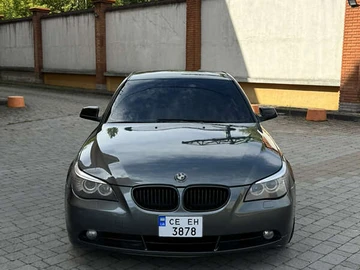 Авто BMW 5 Series 2003 № 7894464
