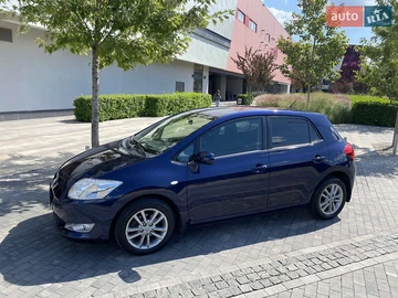 Авто Toyota Auris 2010 № 7894545