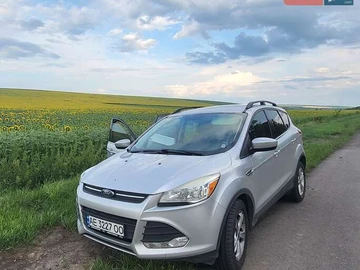 Авто Ford Escape 2015 № 7894570