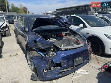 Авто Tesla Model Y 2023 № 7894774