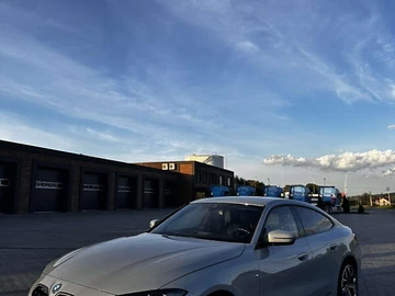 Авто BMW I4 2023 № 7894880