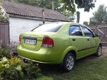 Авто Chevrolet Aveo 2004 № 7894919