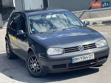 Авто Volkswagen Golf 2000 № 7894978