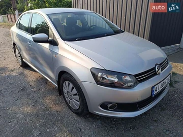 Авто Volkswagen Polo 2011 № 7895151