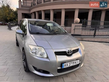 Авто Toyota Auris 2009 № 7895162
