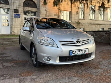 Авто Toyota Auris 2011 № 7895341