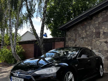 Авто Tesla Model S 2013 № 7895355