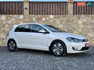 Авто Volkswagen E-Golf 2018 № 7895407