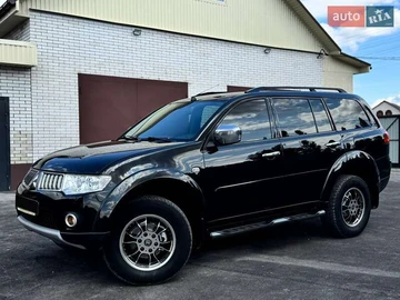 Авто Mitsubishi Pajero Sport 2012 № 7895477