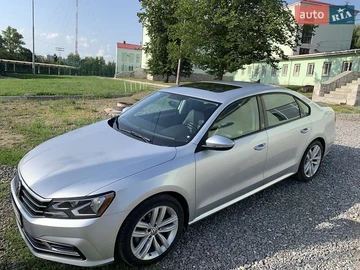 Авто Volkswagen Passat 2018 № 7895551