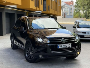 Авто Volkswagen Touareg 2011 № 7895569