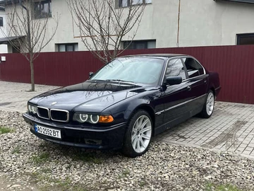 Авто BMW 7 Series 1999 № 7895838