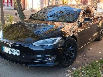 Авто Tesla Model S 2018 № 7895915