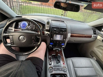 Авто Volkswagen Touareg 2004 № 7895993
