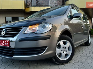 Авто Volkswagen Touran 2008 № 7896012