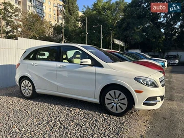 Авто Mercedes B-Class 2017 № 7896081