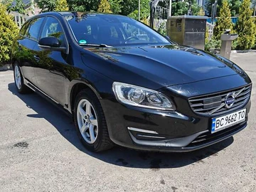 Авто Volvo V60 2015 № 7896099