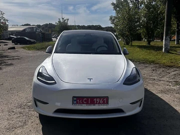 Авто Tesla Model Y 2023 № 7896161