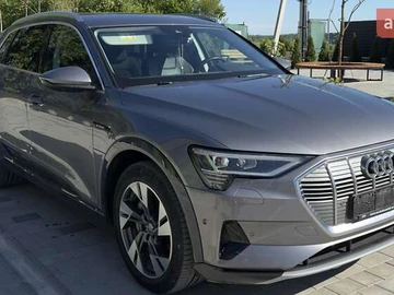 Авто Audi E-Tron 2020 № 7896164