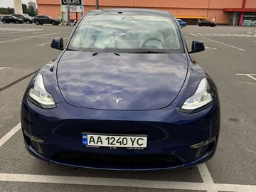 Авто Tesla Model Y 2023 № 7896188