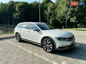 Авто Volkswagen Passat 2017 № 7896475