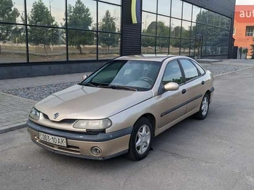 Авто Renault Laguna 2000 № 7896528