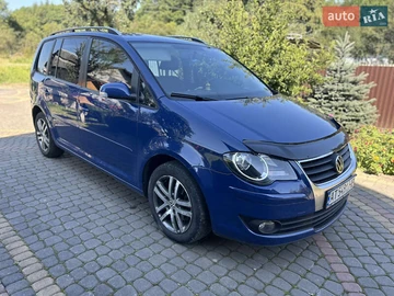 Авто Volkswagen Touran 2009 № 7896677