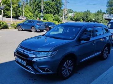 Авто Mitsubishi Outlander 2019 № 7896814