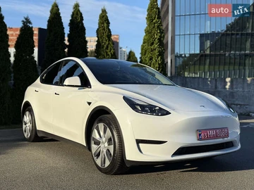 Авто Tesla Model Y 2023 № 7896886