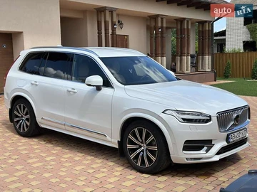 Авто Volvo Xc90 2024 № 7896906