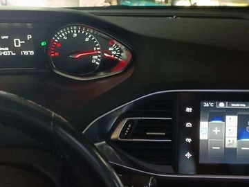 Авто Peugeot 308 2015 № 7897169