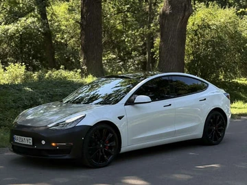 Авто Tesla Model 3 2019 № 7897280