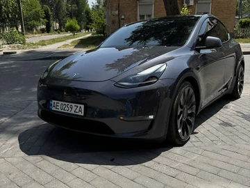 Авто Tesla Model Y 2022 № 7897366