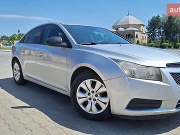 Авто Chevrolet Cruze 2015 № 7897669