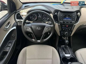 Авто Hyundai Santa Fe 2016 № 7897778