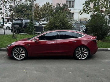Авто Tesla Model 3 2019 № 7897886
