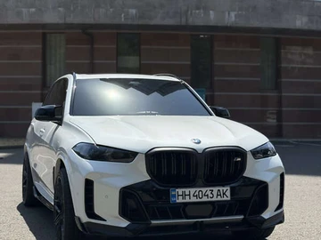 Авто BMW X5 2023 № 7898040