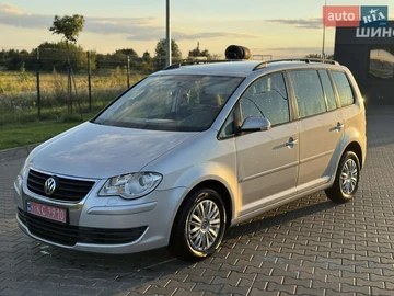 Авто Volkswagen Touran 2008 № 7898286