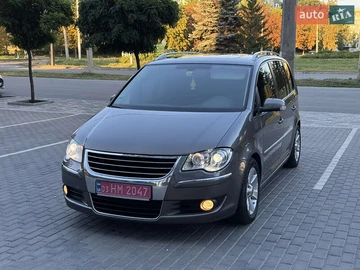 Авто Volkswagen Touran 2008 № 7898360
