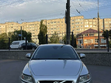 Авто Volvo V50 2011 № 7898373
