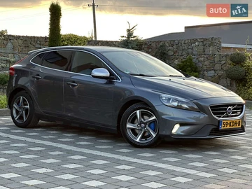 Авто Volvo V40 2014 № 7898627