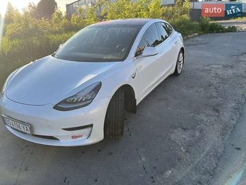 Авто Tesla Model 3 2018 № 7898644