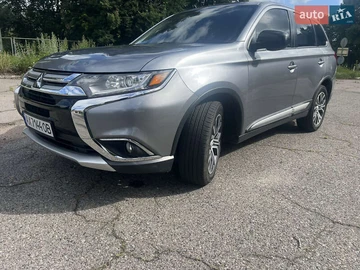 Авто Mitsubishi Outlander 2017 № 7898755