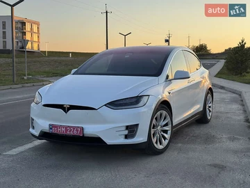 Авто Tesla Model X 2016 № 7898811