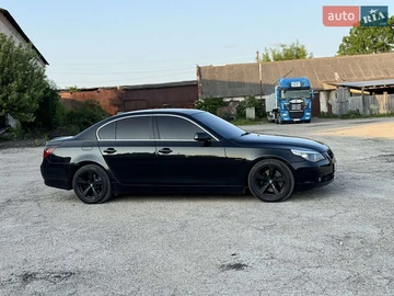 Авто BMW 5 Series 2004 № 7898827
