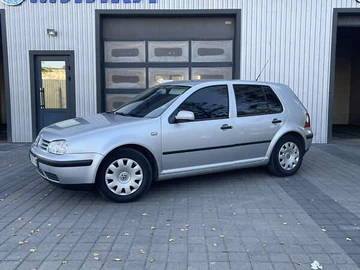 Авто Volkswagen Golf 2000 № 7898863