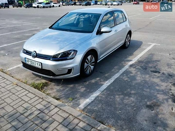 Авто Volkswagen E-Golf 2015 № 7898919