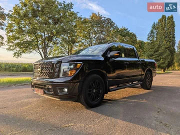 Авто Nissan Titan 2019 № 7898957