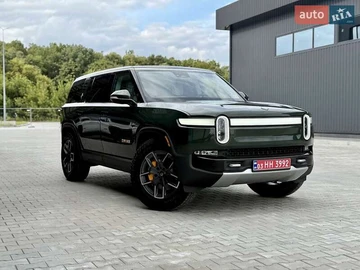 Авто Rivian R1S 2023 № 7898963